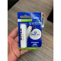 在飛比找蝦皮購物優惠-🌟三小福🌟【全新】NIVEA 妮維雅 潤澤修護護唇膏 4.8