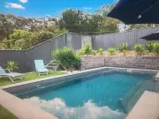 FRANKS FIBREGLASS POOLS / Swimming Pools 7.0 x 4.2 mtr cosmopolitan