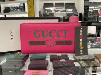 在飛比找Yahoo!奇摩拍賣優惠-㊣東區正精品㊣GUCCI 496317 全新桃紅色牛皮塗鴉ㄇ