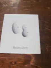 Samsung Galaxy Buds Live Wireless In-Ear Headset - Mystic White. Brand new