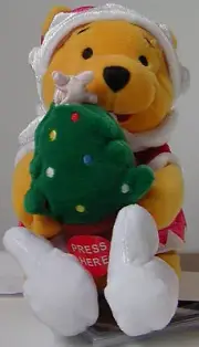 Japan Disney Store~Xmas Pooh w/ Light Up Tree