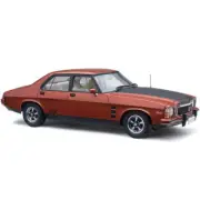 CLASSIC CARLECTABLES 1:18 HOLDEN HX MONARO - PERSIAN SAND 18759