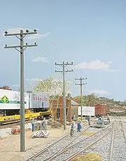 Walthers SceneMaster Electric Utility Pole Set