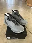 NWOB Under Armour Men Size 10 1269279-035 Stephen Curry 3 Gray Basketball Shoes