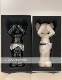 在飛比找Yahoo!奇摩拍賣優惠-J-Shop Luxury 精品店 Kaws Holiday