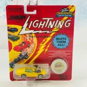 1993 Johnny Lightning The Challengers 1969 VICIOUS VETTE Yellow Series C NEW