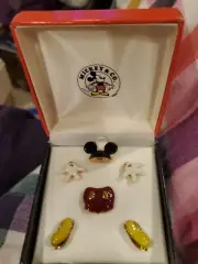 New In Box Vintage Disney Mickey Mouse 6 Pc. Pin Set.