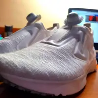 在飛比找蝦皮購物優惠-Reebok Pump Supreme Dist