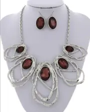 Burgundy and Silver Hammered Necklace Set