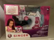 EZ STITCH SINGER TOY SEWING MACHINE, Kids, Thread, Tape, Needle Threader Incl!
