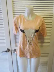 NEW WOMENS BROKEDOWN PEACH "BULLHEAD BASEBALL" SHORT SLEEVE TOP SIZE L