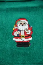 2 Fingertip Towels Green With Christmas Santa Claus JC Penney 12" x 12"