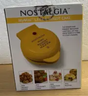 Nostalgia MyMini Lava & Bundt Cake Maker Monkey Bread Yellow New Factory Sealed