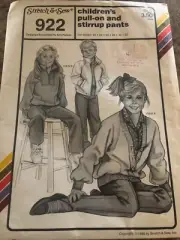 STRETCH & SEW #922-CHILDREN'S TWO STYLE STIRRUP PANTS PATTERN HIP 22"-32" FF