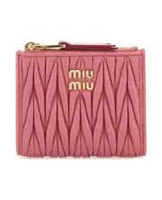 Miu Miu Logo Plaque Zipped Wallet One size Pink