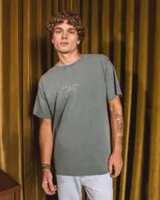 [Skylark] Skylark Men's Standby T-Shirt in Dark Green Size Large L Dark Green