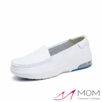 在飛比找momo購物網優惠-【MOM】真皮鞋 手工鞋/真皮純色手工舒適彈力氣墊防滑機能護