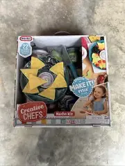 Creative Chefs Nacho Kit with Play Sand 22 Accessories, Pretend Nachos Maker