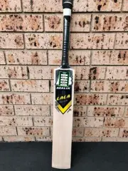 MB MALIK LALA EDITION CRICKET BAT