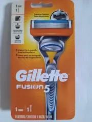 Gillette Fusion5 Razors 1 Handle + 1 Refill Cartridge 5 Blades !