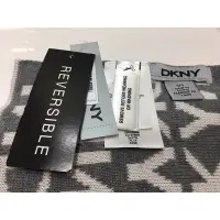 在飛比找蝦皮購物優惠-DKNY  全新圍巾