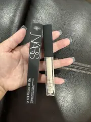 Nars Radiant Creamy Concealer Ligth Chantilly 1231-0.22 oz- BNI