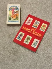 The Tarot Pack: Reveal the Secrets of Your Future - Book & Cards