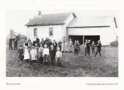 *Vermont Postcard-"Schoolhouse /N Isle La Motte/ *Lake Champlain {C45}-