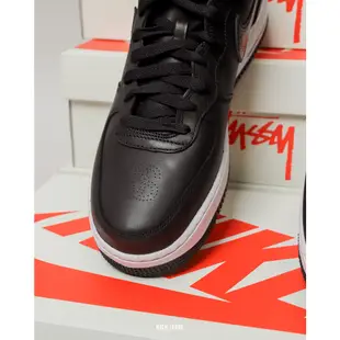 STUSSY x NIKE AIR FORCE 1 MID 黑白 黑蛇紋 中筒 休閒鞋【DJ7840-001】AF1