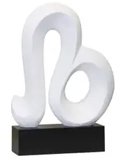 Harp & Finial Leo Statue