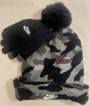 New Nike Big Boys Futura Camouflage Beanie and Gloves Set Black Youth Size