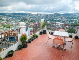 碧瑤市區的4臥室獨棟住宅 - 250平方公尺/2間專用衛浴Baguio City 3-Story 5-BR House w/panorama terrace!