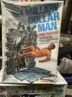 1975 FUNDIMENSIONS SIX MILLION DOLLAR MAN Bionic Bustout MODEL KIT Sealed