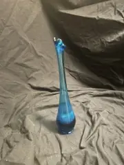 vintage Fenton glass bud vase