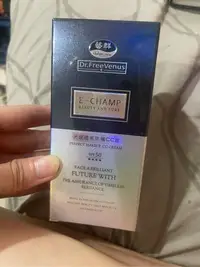 在飛比找Yahoo!奇摩拍賣優惠-《現貨》Dr.藝光感透亮防曬CC霜SPF50 醫美隔離霜 雷