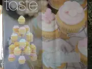 DAVIS & WADDELL - ROTATING CUPCAKE TREE - 22 CUP