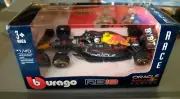 Bburago Oracle Red Bull F1 Racing RB18 Verstappen Perez 1:43 Die Cast NEW