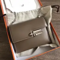 在飛比找蝦皮購物優惠-Hermès Mini Verrou。C刻