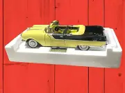 SUN STAR 1955 Pontiac Star Chief 1:18 THE PLATINUM COLLECTION Avalon Yellow