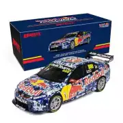 1:18 Holden VF Commodore #888 Lowndes 2014 Bathurst Air Force Livery Biante