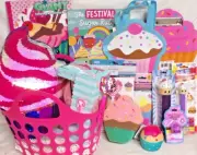 NEW TWEEN BIRTHDAY GIFT BASKET CUPCAKE TOYS SEQUINS CUPCAKE PILLOW LIP GLOSS