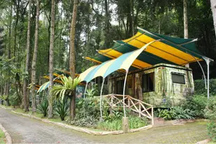 塔曼旅行者之家Taman Safari Lodge