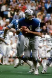 Quarterback Greg Landry Detroit Lions drops back to pass v the Ci- 1974 Photo