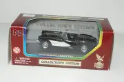 ROAD LEGENDS DIECAST 1957 CHEVROLET CORVETTE, 1:43, NEW IN BOX