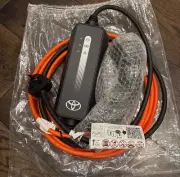 GENUINE TOYOTA C-HR CHARGER EV LEXUS HOME EV CHARGING CABLE TYPE 2 TO 3 PIN 2025