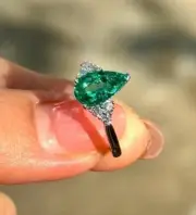 1.70 Ct Pear Natural Emerald Wedding Diamond Ring14K solid white gold