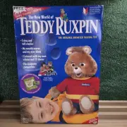 1998 The New World of Teddy Ruxpin Animated Bear Book Cassette Tape & Beanie-NIB