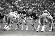 Offensive Lineman John Shinners Of The Cincinnati Bengals Nfl 1977 OLD PHOTO