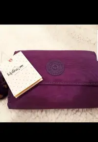 在飛比找Yahoo!奇摩拍賣優惠-Kipling 短夾 全新正紫色