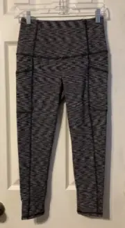 Chico's Zenergy Black Spacedye Pocket Crop Leggings Sz 00(0/2 )NWT